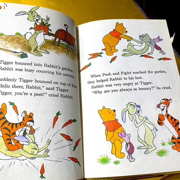 WALT DISNEY’S VTG 70’s WINNIE THE POOH AND TGGER TOO HARDCOVER STORY BOOK - Picture 4 of 14